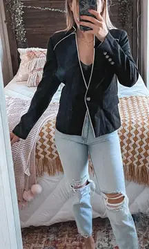 Black Blazer 