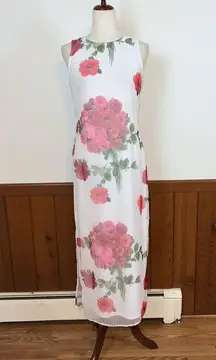 Pretty Vintage 90s City Triangle Floral Chiffon Dress!