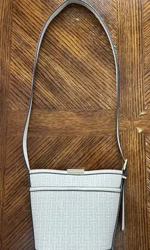 NWOT Halston Elegant Cream crossbody Bag