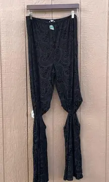 NWT Earthbound Trading Co Womens Pants Black Cut Out Knee Velvet Flare Size XXL