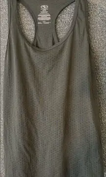 Athletic works size s(4-6) top