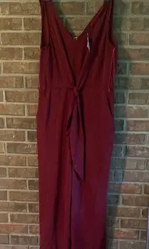 Elegant Burgundy Sleeveless Jumper