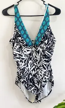 NWOT Costal Blue One Piece V Neck Flattering Swimsuit Size Large