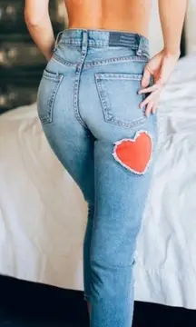 Revice Revolve Women’s Mon Amour Heart Butt Cropped Slim Fit Jeans Size 27
