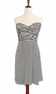 NWT BCBGMaxAzria Black White Striped Strapless Fit & Flare Dress Size Large NWT