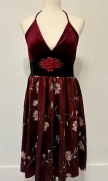 Ad:hoc le Collezioni Embroidered Flower Velvet Halter Dress