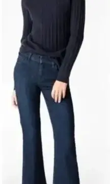 NWT J brand Selena Mid Rise Crop Boot Jeans Size 23 Dark Wash Indigo Blue