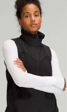 Lululemon Fleece Insulated Vest Black Size 12 Sherpa Winter Layer Ski Outdoors