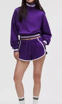 NWT Lululemon Scuba Mid-Rise Oversized Short 3"
Trim College Purple XXXS