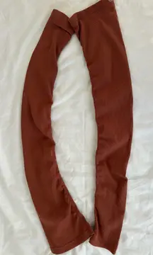 Alo Ribbed Arm Sleeves