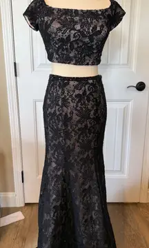 La Femme Black Lace Beaded Off Shoulder Crop Top Mermaid Skirt Set Size 4