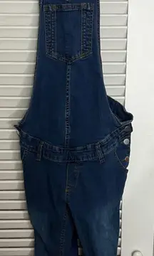 Maacie SM Adjustable Clip On Strap Dark Denim Overalls