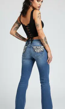 Miss Me Size 30 Blue Chloe Bootcut Jeans with Sunflower Embroidered Pockets
