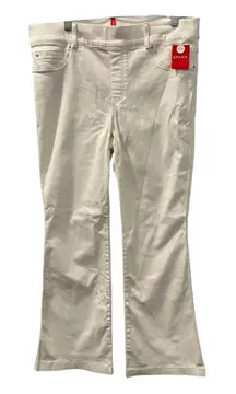 NWT SPANX 20349Q Flare in White High Rise Pull-on Stretch Jeans XL x 31 ½ Petite