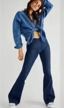 Free People‎ We The Free Dark Wash Penny Pull On Flare Boho Jeans