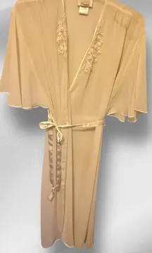 Dentelle 2‎ Piece Robe & Negligee Set as is