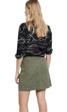 Banana Republic  Utility Surplus Army Green Cargo Denim Mini Skirt Size 2