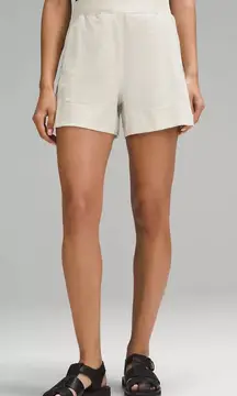 Lululemon Athletica Cream  Shorts Stretch Woven Relaxed-Fit High-Rise Short SZ M