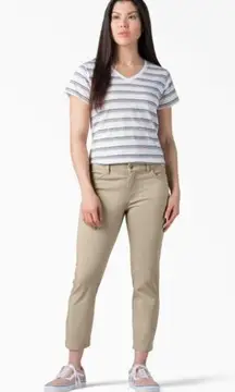 NWT Dickie's Perfect Shape Skinny Fit Capri Pants In Rinsed Oxford Stone