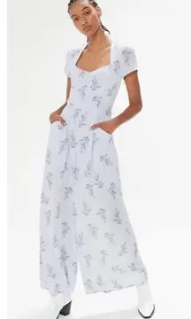 NWT Urban Outfitters UO KerriAnn lilac floral wide leg jumpsuit Size Medium