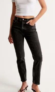 Abercrombie Mom Jeans High Rise Women’s Size 29 or 8 Washed Black Denim Relaxed