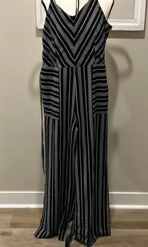 Monteau  black/white romper with zipper pockets side splits on legs 5G