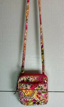 Vera Bradley  Disney Hidden Minnie Mouse Pink Floral Crossbody Bag Purse Wallet