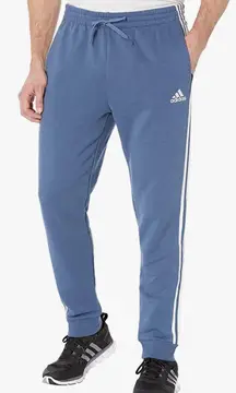 Essentials Fleece Tapered Cuff 3-Stripes Pants