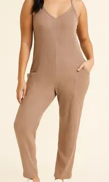 No Comment Women’s Tan Ribbed Spaghetti Strap Jumpsuit Size M with Pockets