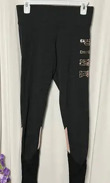 PINK Victoria's Secret Yoga Black Leggings with Sequin Logo Size Small