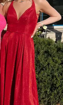  Sparkly Red Prom Dress