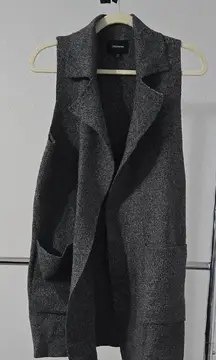 Stradivarius Women's Gray Sleeveless Vest