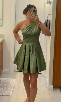 David's Bridal Emerald Green Dress