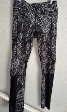 Steve Madden Black Geometric Mesh Full Length Leggings Large Geo Artsy Athletic