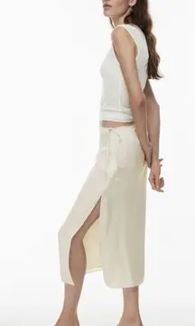 Aritzia Wilfred Elixir Satin Skirt 