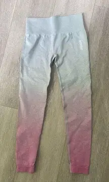 Gymshark NWOT  Seamless Pink Ombré Legging Size Small