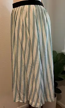 Future Collective Green Vertical Striped Retro A Line Elastic Waist Size XL