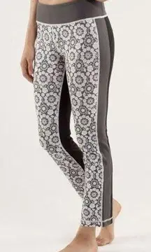 Lululemon Compass Pant Twiggy Printed Nimbus Soot Light Women’s 7/8 Yoga Size 12