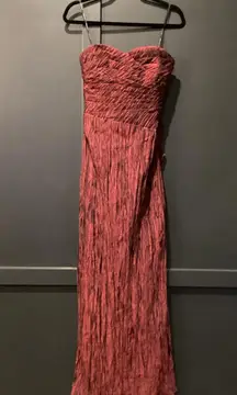 PHOEBE COUTURE strapless Maroon iridescent Crinkle ruched Evening Gown Size 2