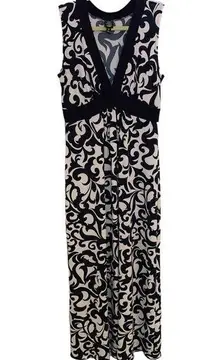 NWOT  Navy & White Paisley Floral Print Maxi Dress Size 6