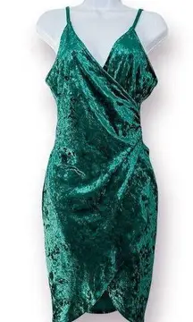 Green Crushed Velvet Spaghetti Strap Mini Dress Tulip Hem Med