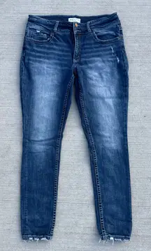 Buckle BKE Gabby Curvy Fit High Rise Skinny Jeans 32x31 1/2 Style ABK1278