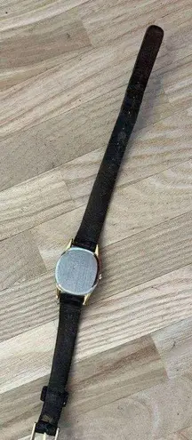 Seiko Ladies Watch Vintage Leather Strap Gold Tone Case and Rounded Square Dial