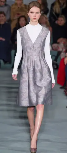 Oscar de la Renta RUNWAY. $2990 FLORAL DAMASK JACQUARD Size: L | US 10
