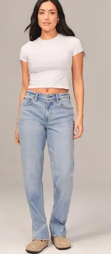 Abercrombie & Fitch Mid Rise 90s Straight Jean - Image 2