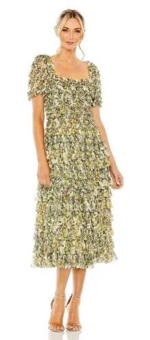 Mac Duggal
Multicolor Short Sleeve Micro Ruffle Tea Length
Dress Size 18 NWT