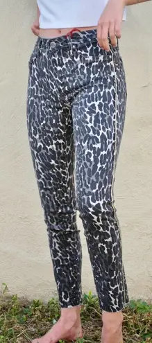 Driftwood Jackie Grey Cheetah Print Jeans Size 26