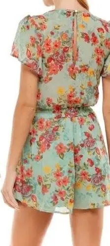 Nordstrom ✨ Floral Print Surplice Romper
ROW A✨