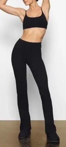 SKIMS outdoor split hem onyx leggings pants