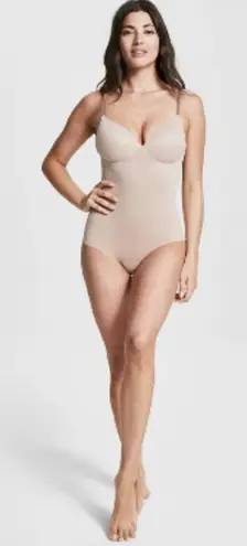 ASSETS BY SPANX Flawless Finish Shaping Cupped Bodysuit Women’s Size XL NWT! Tan